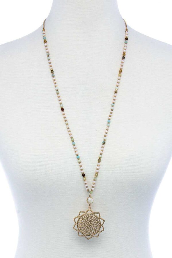 Sunflower Pendant Beaded Necklace – Floral Bead Accent