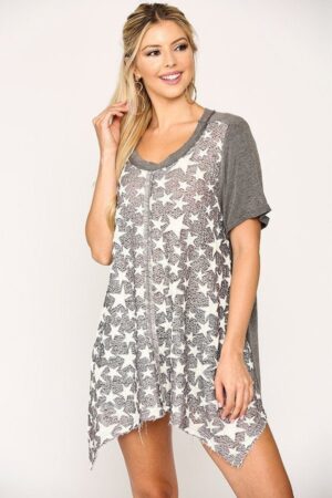 Star-Textured Knit Tunic Top with Shark-Bite Hem – Gunmetal