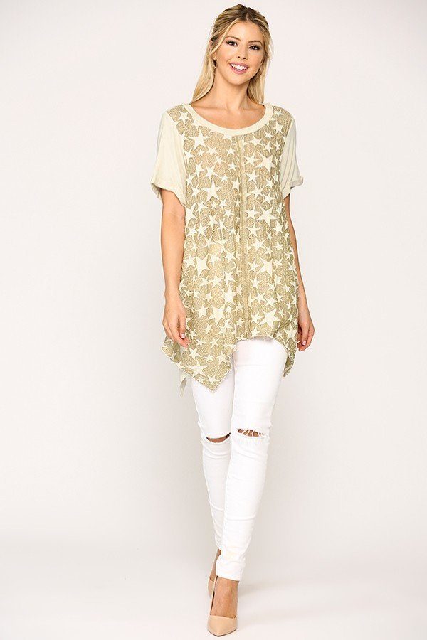 Star Textured Knit Tunic with Shark-Bite Hem – Golden Sand
