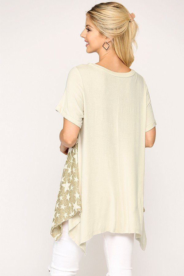 Star Textured Knit Tunic with Shark-Bite Hem – Golden Sand