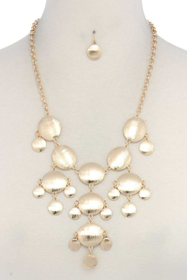 Brushed Oval Dangle Metal Necklace – Pink, Yellow, Gold