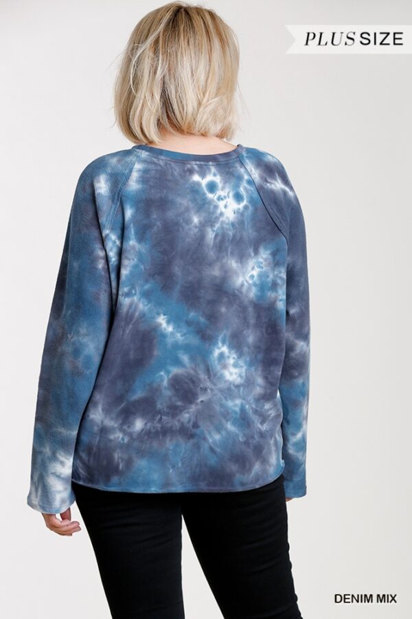 Plus Size French Terry Tie-Dye Raglan Top – Raw Hem