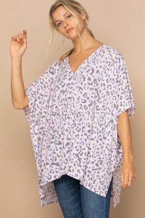 Leopard & Letter Print Knit V-Neck Top – Pink Smoke