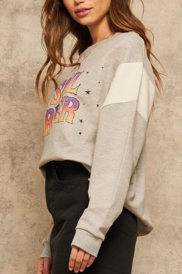 French Terry Graphic Sweatshirt with Batwing Sleeves – Heather Grey