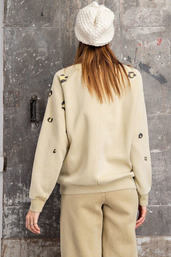 Long Sleeve Washed Terry Leopard Print Sweatshirt – Khaki