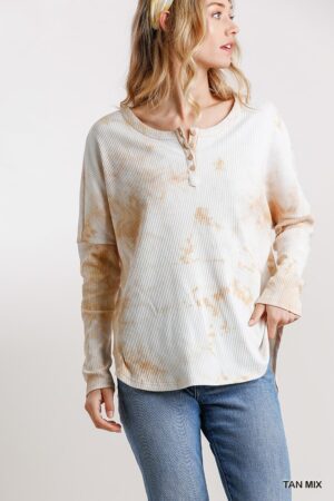 Tie Dye Ribbed Button-Front Top – Tan Mix