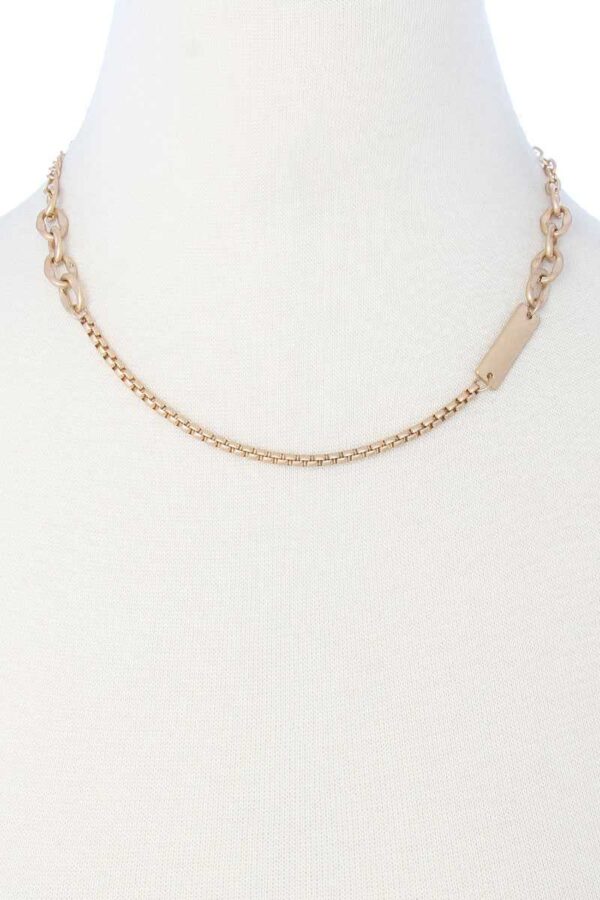 Metal Chain Necklace – Classic Chain in Gold, Worn Gold or Silver