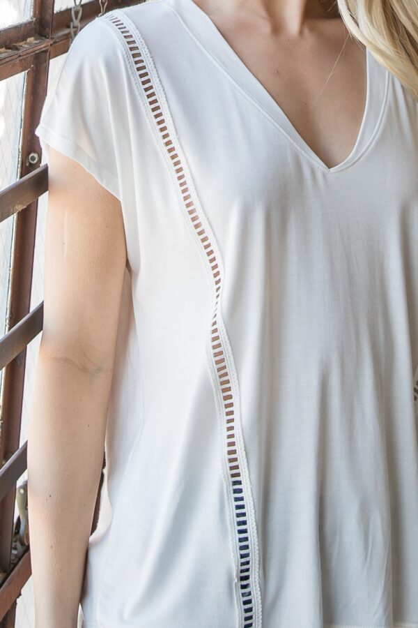 Short Sleeve V-Neck Top with Mirrored Trim – Ivory