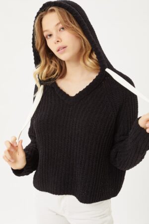Pullover Hoodie Sweater Top – Classic Black