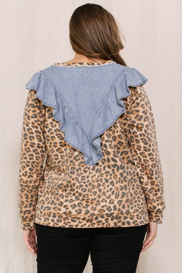 Plus Size Contrast Washed Denim Top with Leopard Yoke – Brown Denim