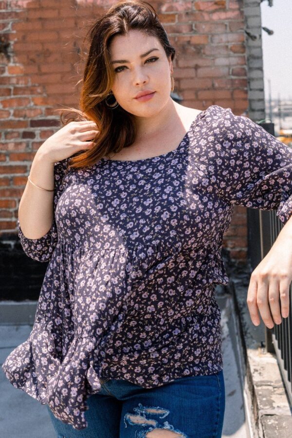 Plus Size Tiny Floral Square-Neck Top – Midnight