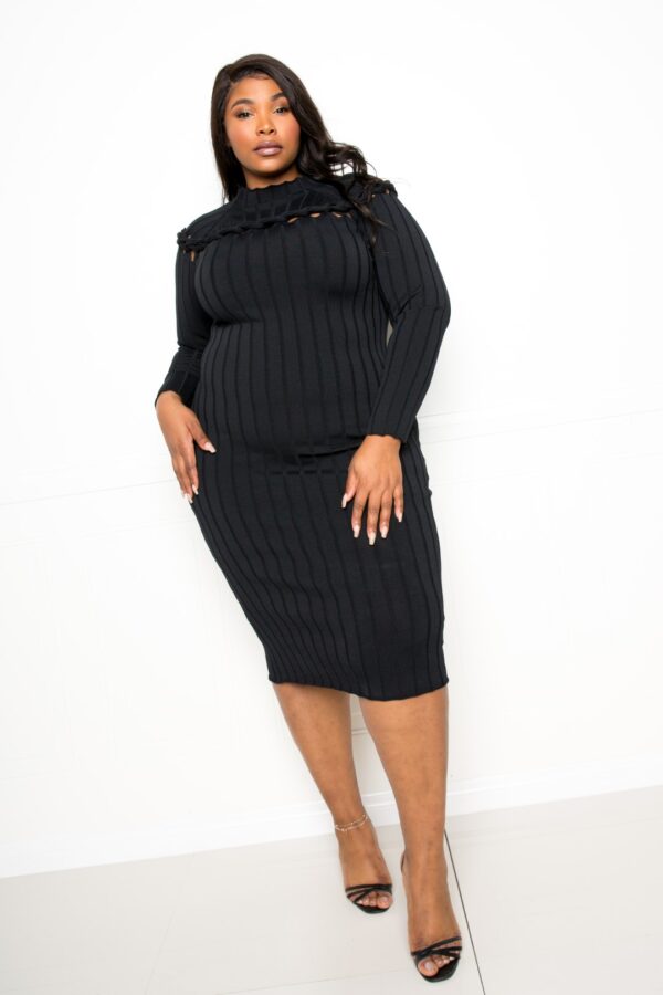 Plus Size Bodycon Sweater Dress with Knot Detail – Black