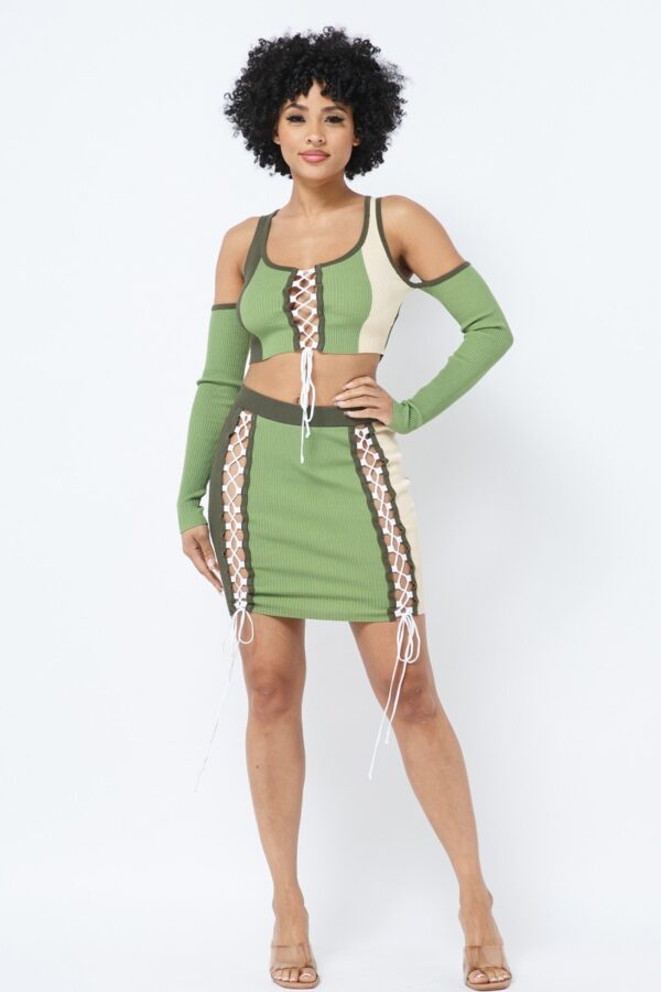 Color Block Set in Olive – 70% Rayon, 30% Nylon