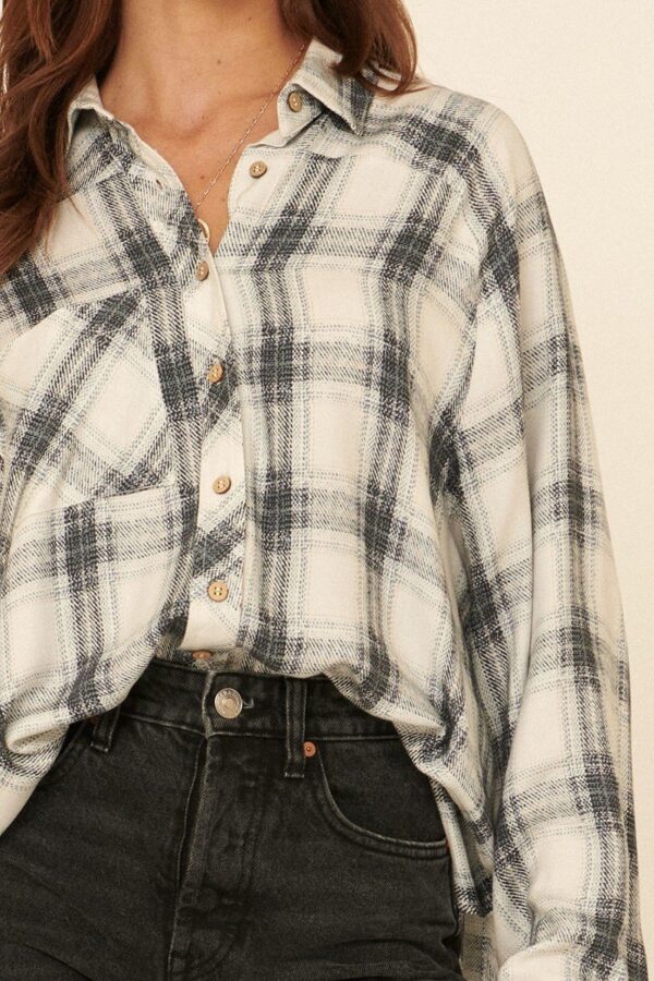 Oversized Plaid Shirt – Loose Collared Button-Up (Grey)