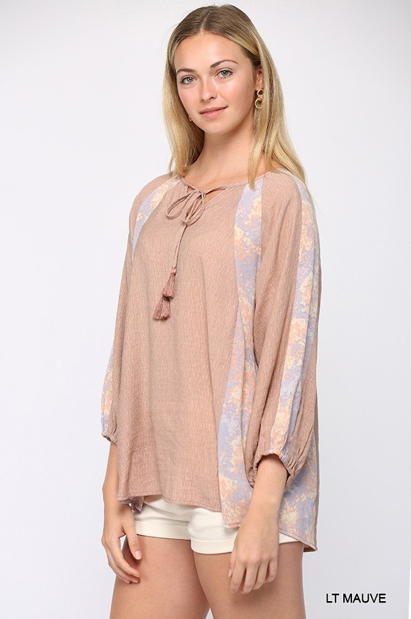 Crinkle & Print Mix Raglan Sleeve Top with Tassel Tie – Light Mauve