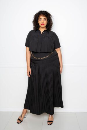 Pleated Cropped Shirt & Maxi Skirt Set – Black (Plus Size)