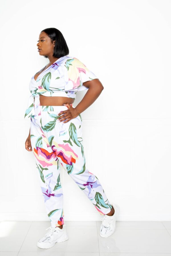 Flower Jogger & Top Set – Floral Print Multi/White (Plus Size)