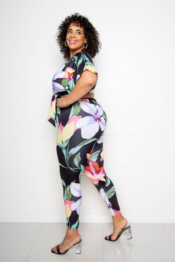 Flower Jogger & Top Set – Floral Print (Plus Size)