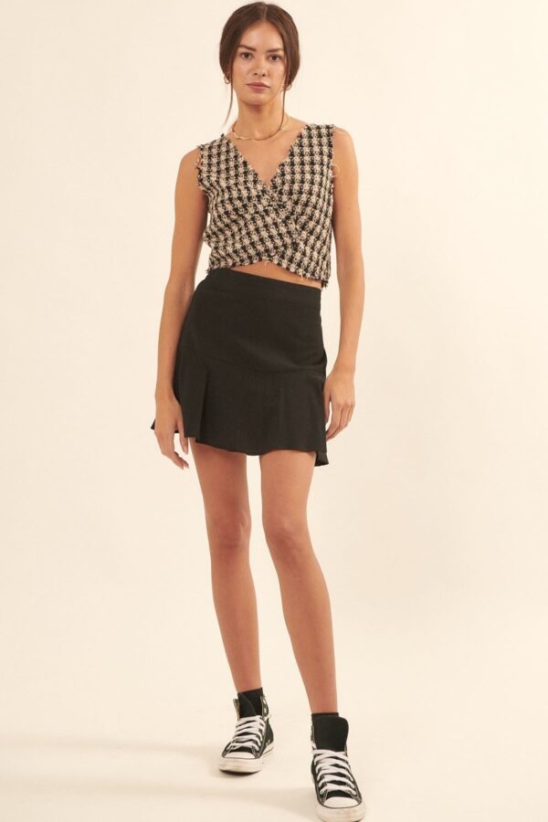 V-Neck Plaid Woven Vest with Fringe – Sand Black
