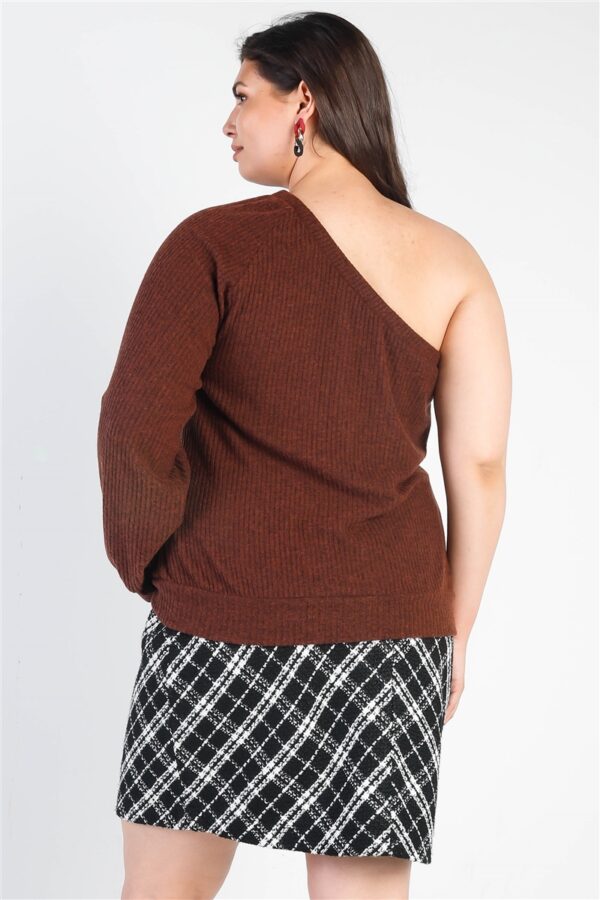 Plus Ribbed Textured One-Shoulder Top – Brown