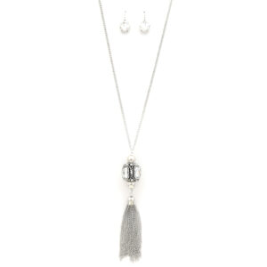 Cube Rhinestone Tassel Necklace – Silver