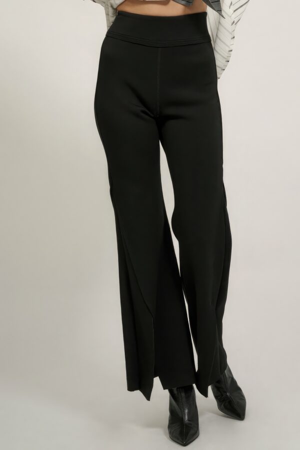 Raw-Edge Exposed-Seam Flare Pants – Black