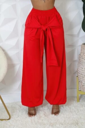 High-Waisted Stretch Pants with Cuffed Ankles – Red