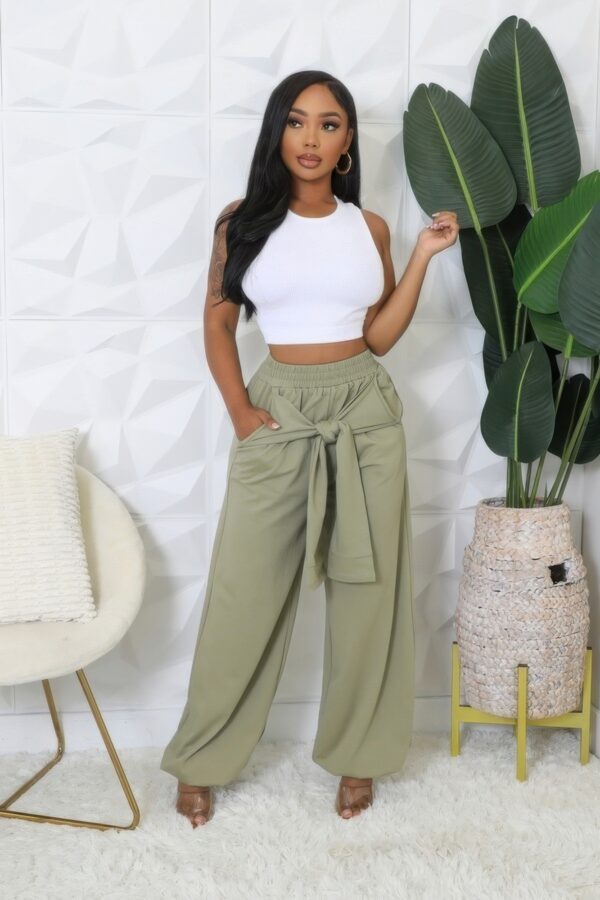 High-Waisted Stretch Pants with Elastic Waistband – Olive