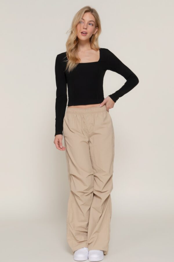 Long-Sleeve Sweetheart Neck Knit Top – Black