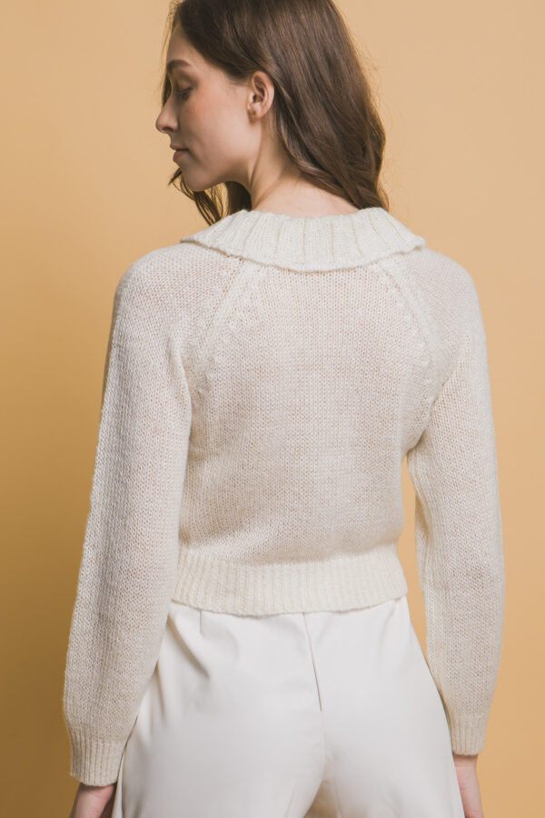 Short-Collared Sweater with Metallic Thread – Off White