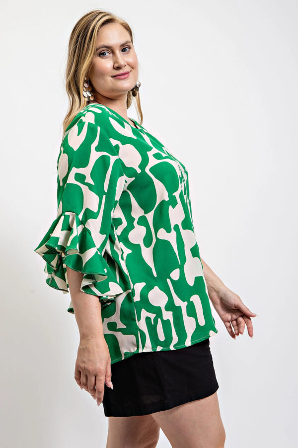 Geometric Print Ruffled Bell Sleeve Top – Plus Size Green
