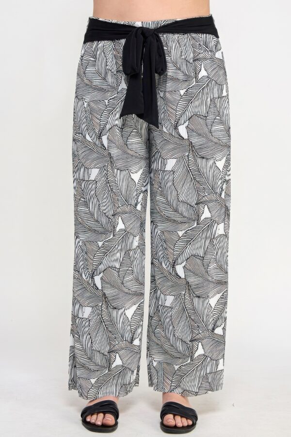Plisse Palm-Print Plus-Size Pants with Contrast Tie