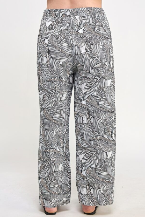 Plisse Palm-Print Plus-Size Pants with Contrast Tie
