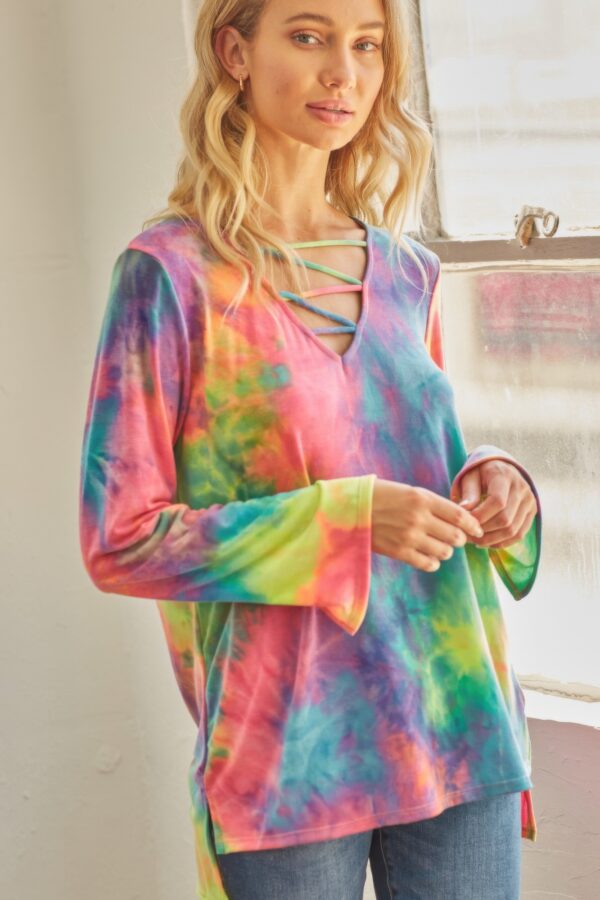 Tie-Dye Cage Hi-Low Top – V Cage Neckline