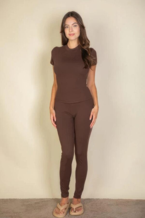 Fitted Short Sleeve Round-Neck T-Shirt – Coffee