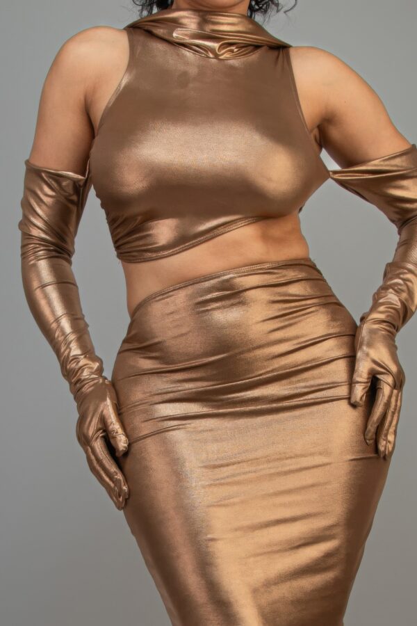Short Dress with Gloves & Hoodie – Bronze Foil Knit