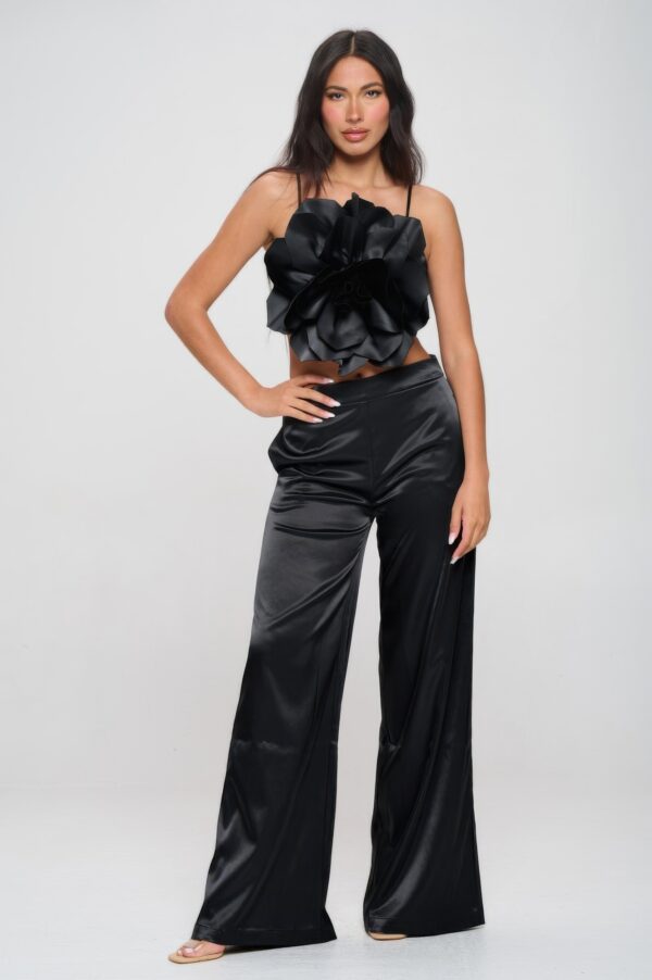 Crop Top & Wide-Leg Pant Set – Flower Front (Black)