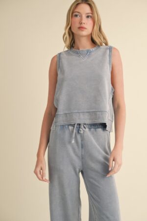 Mineral Wash Sleeveless Top – Boxy Crewneck in Blue