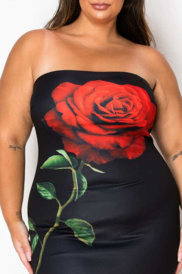Plus-Size Tube Bodycon Mini Dress with Front Floral Print – Black