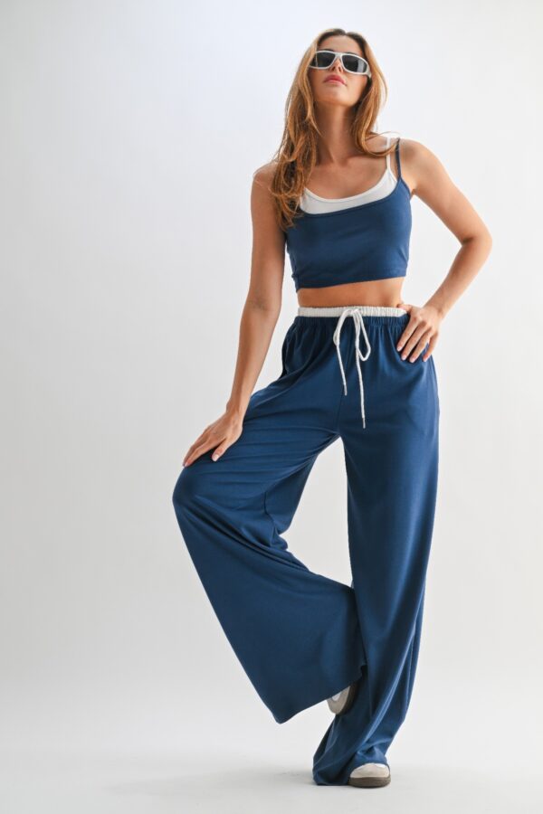 Drawstring Lounge Set – Crop Top & Relaxed Pants
