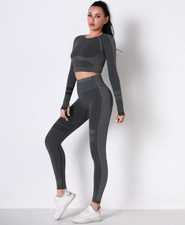 Seamless Long Sleeve Yoga Set – High-Waist Leggings