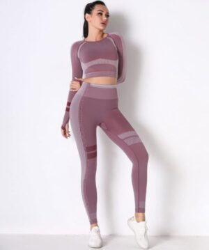 Seamless Long-Sleeve Yoga Set – Crop Top & High-Waist Leggings