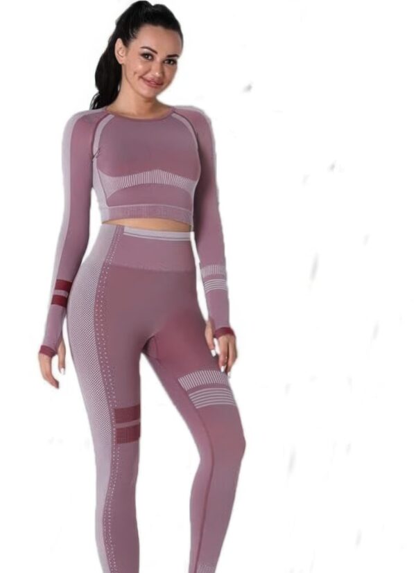 Seamless Long-Sleeve Yoga Set – Crop Top & High-Waist Leggings