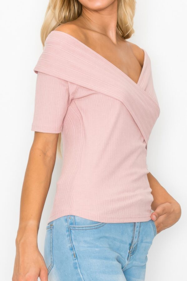 Off-Shoulder Crisscross Ribbed Top – Fitted Cotton Blend