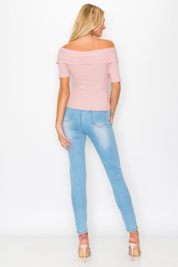 Off-Shoulder Crisscross Ribbed Top – Fitted Cotton Blend