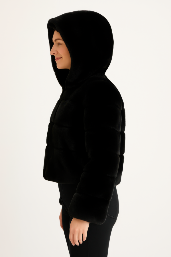 Cropped Faux Fur Hooded Jacket – Ivory Paneling