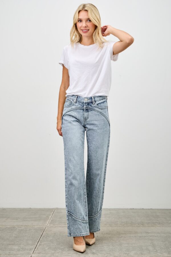 Mid-Rise Straight Jeans with Piping Detail