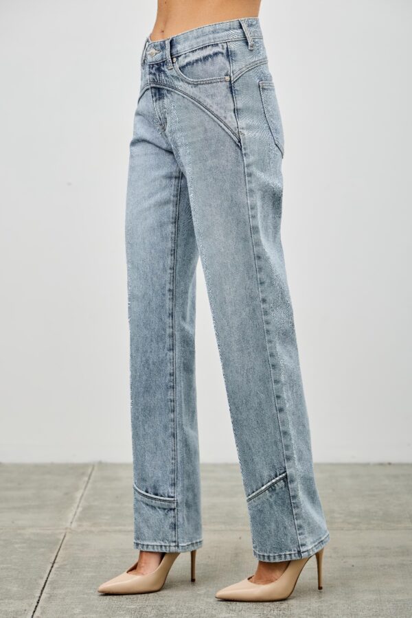 Mid-Rise Straight Jeans with Piping Detail