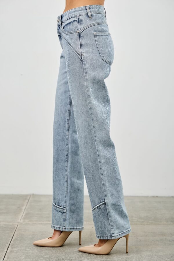 Mid-Rise Straight Jeans with Piping Detail