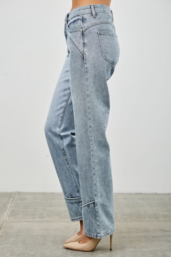 Mid-Rise Straight Jeans with Piping Detail